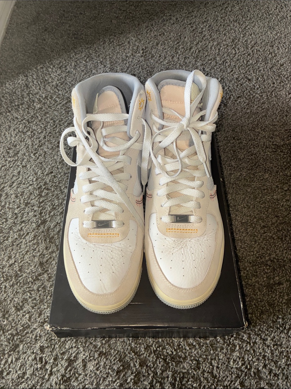 Nike High-Top AF1 - Picture 3 of 8